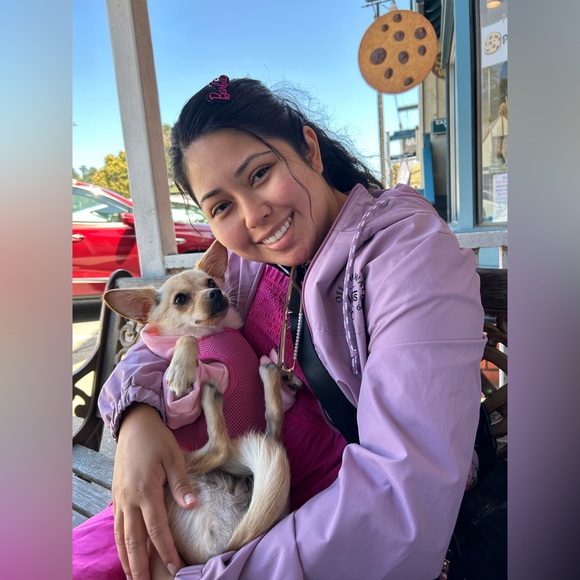 Meet your Posher, Reyna ! - Picture 7 of 7